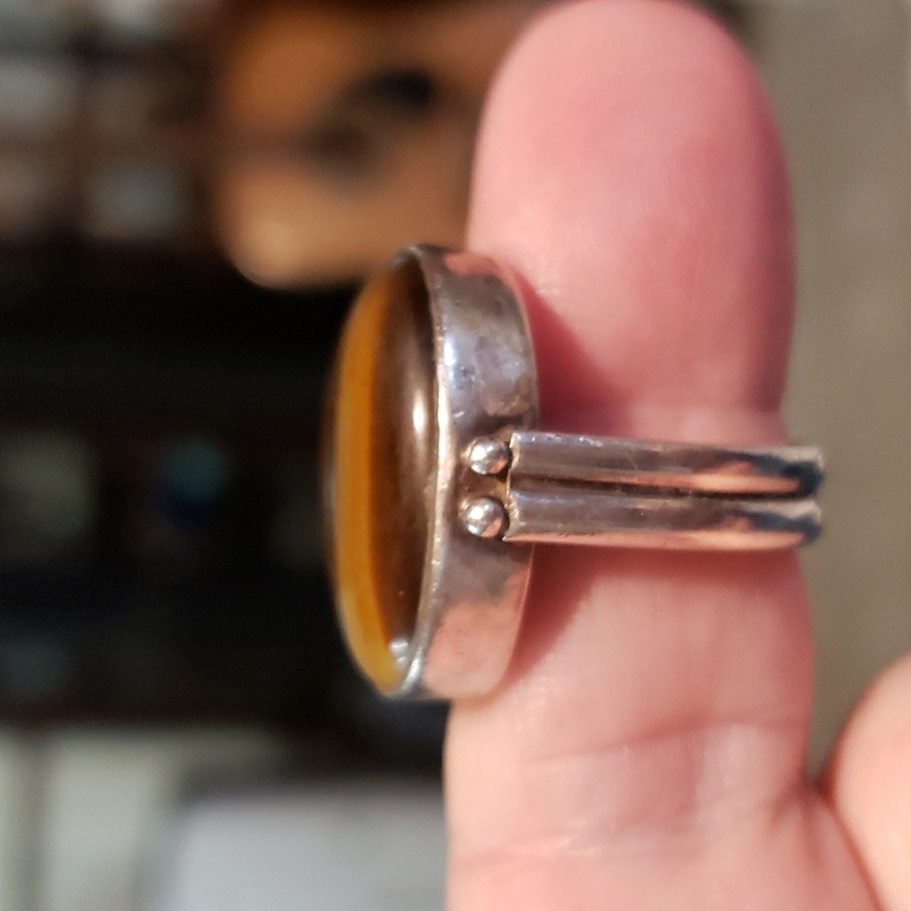 Silver Ring - Picture 2 of 4